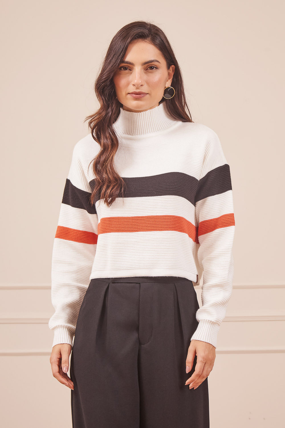 BLUSA-TRICOT-MANGA-LONGA-BRANCA-COM-LISTRA-LARANJA-E-PRETA-2.jpg