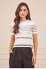 BLUSA-TRICOT-MANGA-CURTA-JUSTINHA-BRANCA-COM-LISTRA-PRETA.jpg