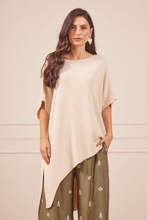 BLUSA-TRICO-LONGA-ASSIMETRICA-BEGE-4.jpg
