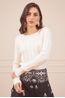 CALCA-PRETA-ESTAMPA-ARABESCO-COM-BLUSA-TRICOT-MANGA-LONGA-BRANCA-TRANCADA-18.jpg