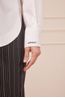 CAMISA-COM-BORDADO-AMOUR-BRANCA-6.jpg