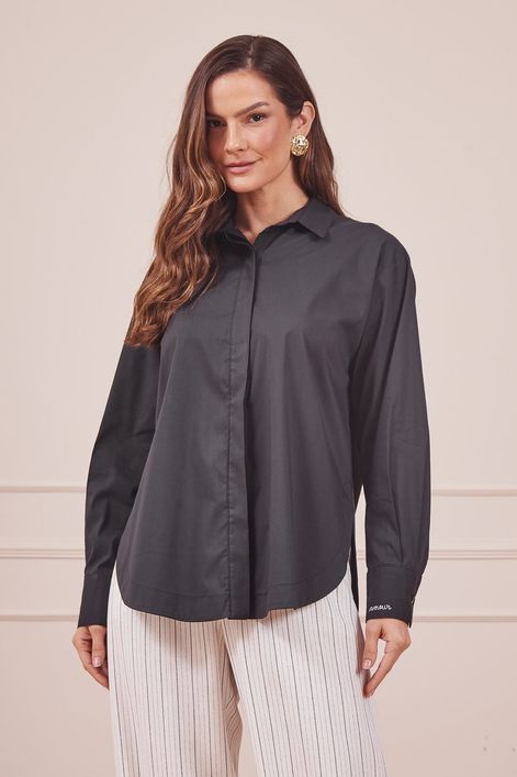 CAMISA-PRETA-BORDADO-AMOUR-4.jpg