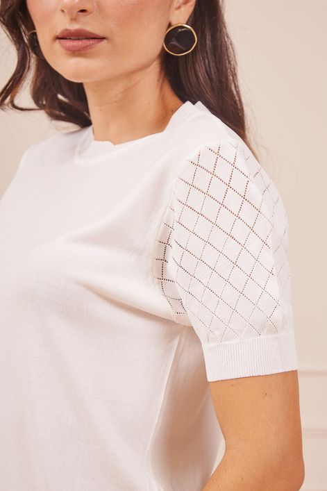 BLUSA-TRICOT-MANGA-CURTA-BTRANCA-COM-DETALHES-NA-MANGA-8.jpg