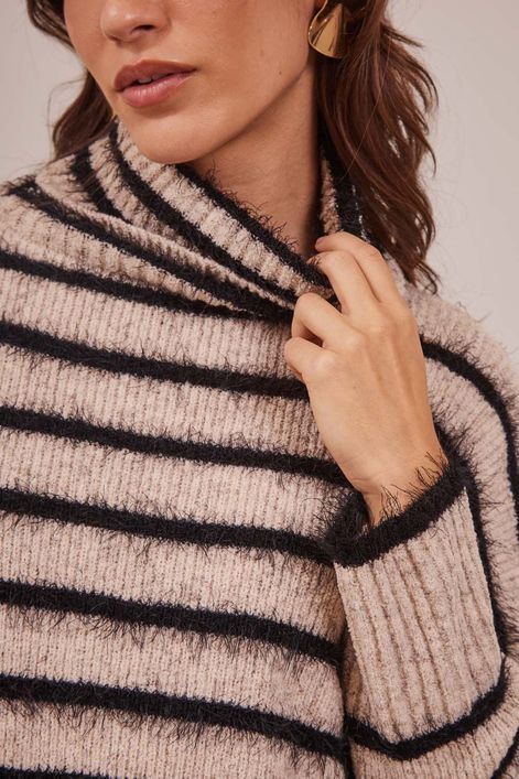 TRICOT-LISTRAS-NUDE-COM-PRETO-11.jpg