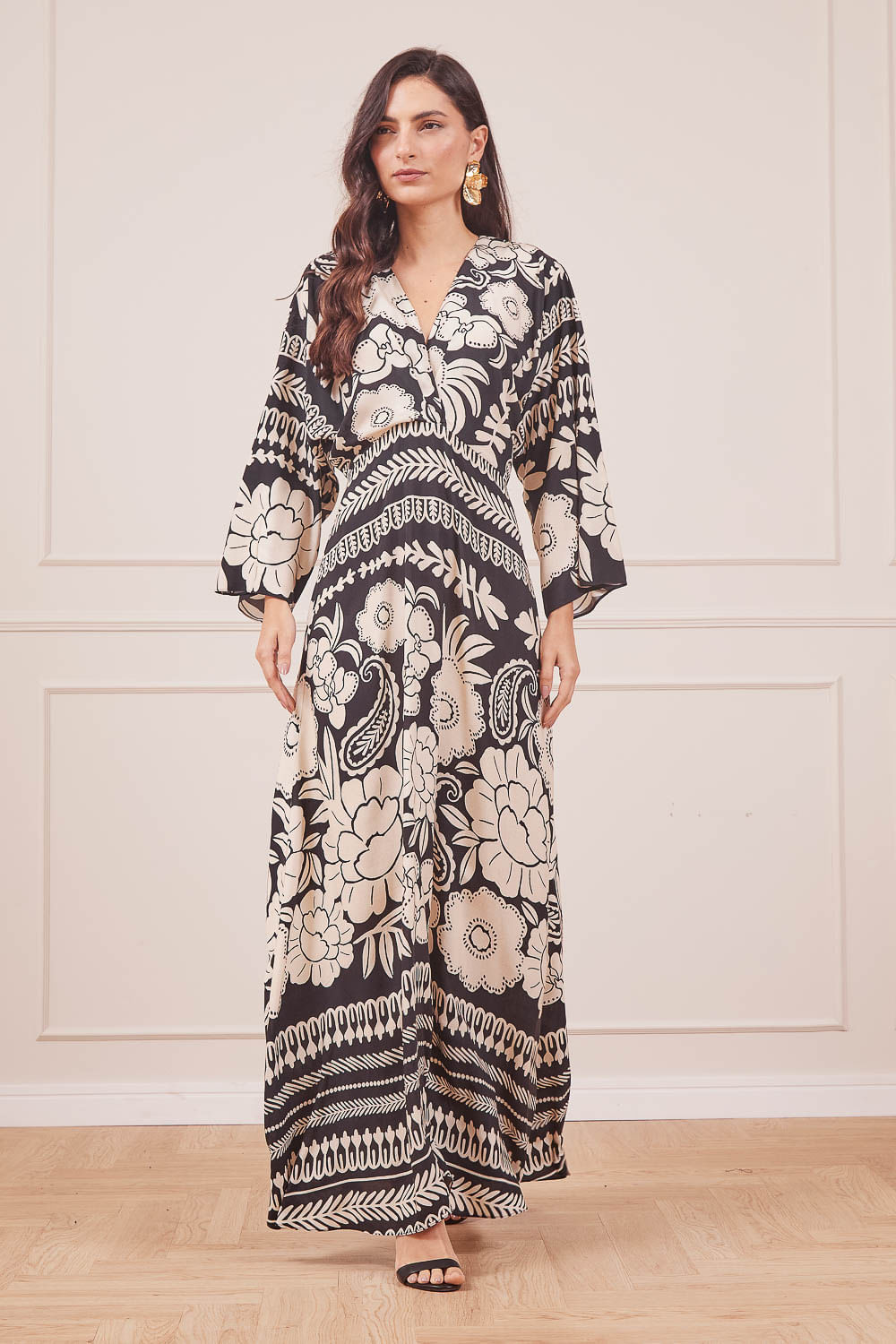 VESTIDO-ESTAMPA-FLORAL-PEB-1.jpg