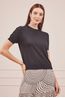 BLUSA-TRICOT-MANGA-CURTA-COM-DETALHE-NA-MANGA-PRETA-E-SAIA-ESTAMPA-DIMENSAO-1.jpg