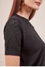 BLUSA-TRICOT-MANGA-CURTA-COM-DETALHE-NA-MANGA-PRETA-E-SAIA-ESTAMPA-DIMENSAO-20.jpg