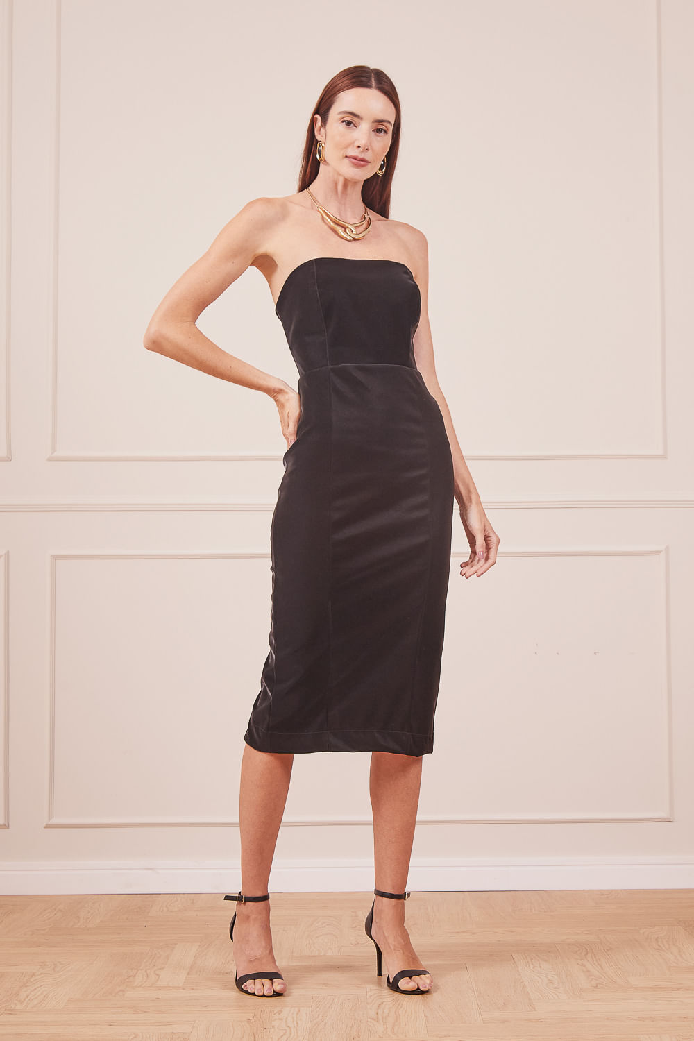 VESTIDO-MIDI-PRETO-TUBINHO-SEM-ALCA