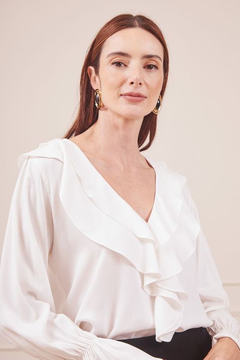 BATA-BRANCA-COM-BABADOS-NA-GOLA-13