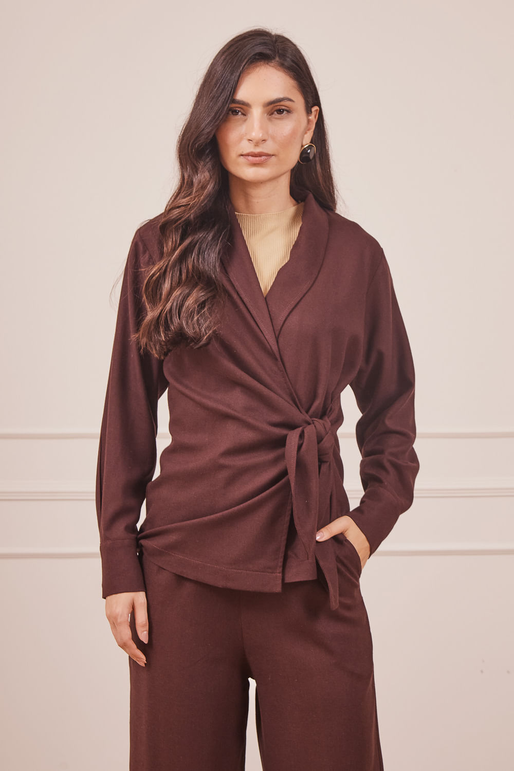 BLUSA-TRICOT-MANGA-JAPONESA-BEGE-CALCA-E-BLAZER-MARROM-30
