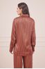 BLUSA-SUPLEX-GOLA-FUNCIONAL-BEGE-CALCA-E-CAMISA-ESTA-LISTRAS-MARROM-38