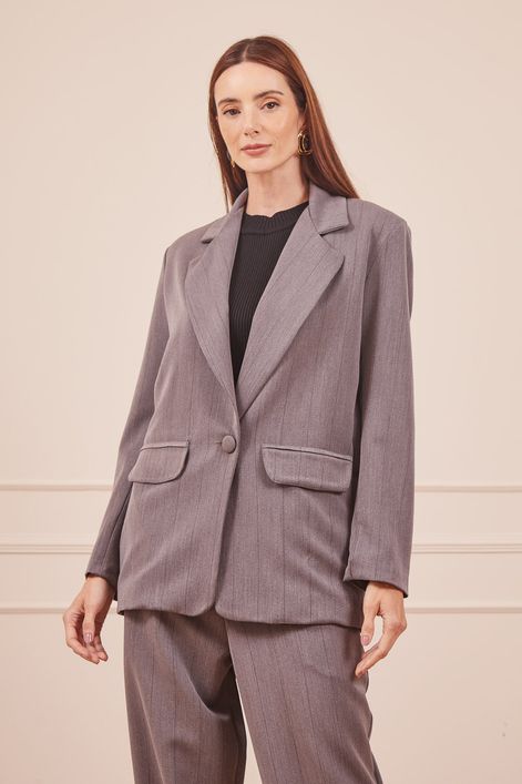 REGATA-CAVADA-TRICOT-PRETA-CALCA-E-BLAZER-RISCA-DE-GIZ-CINZA-32