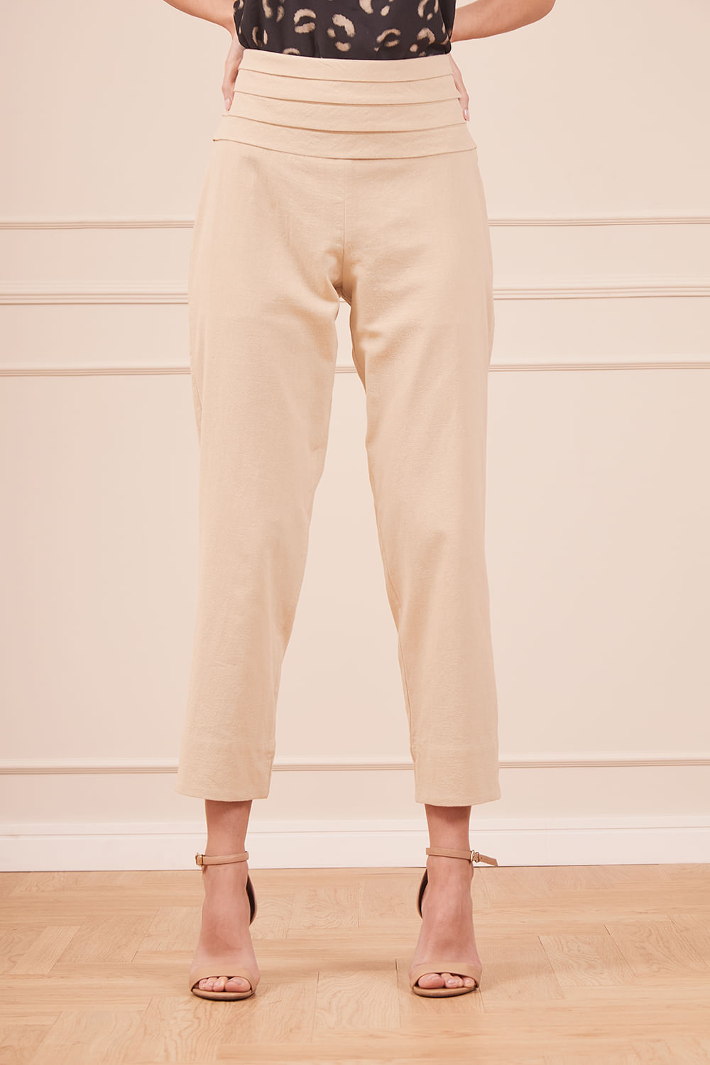 CALCA-DE-ALGODAO-TERCEIROS-CREME-E-REGATA-ONCA-17791-18