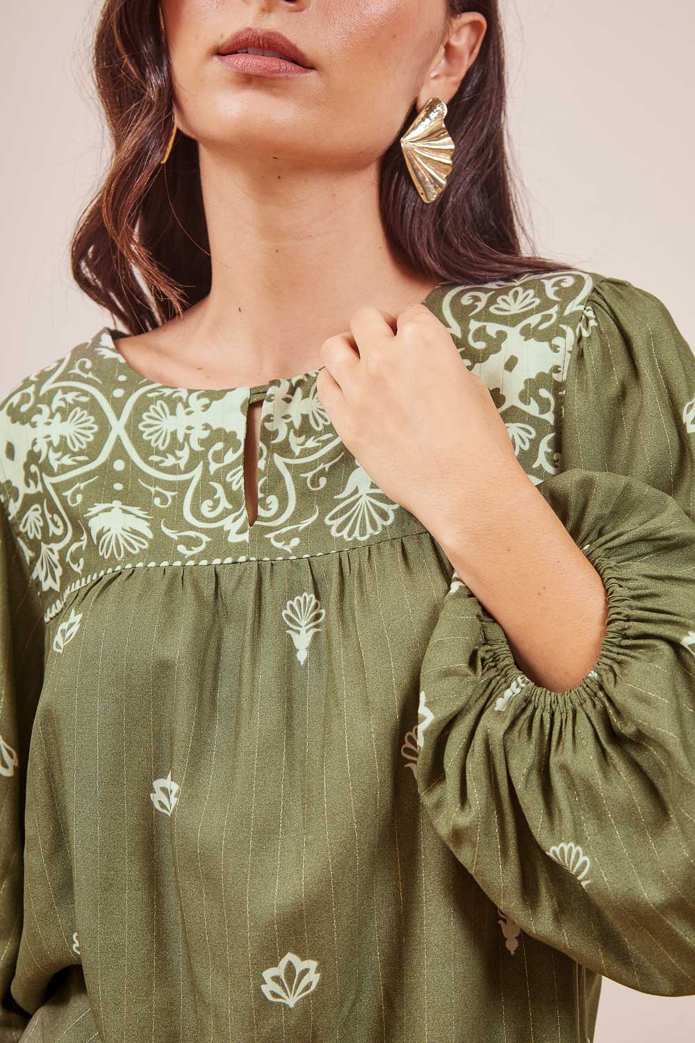 CALCA-E-BATA-VERDE-COM-ESTAMPA-ARABESCO-18