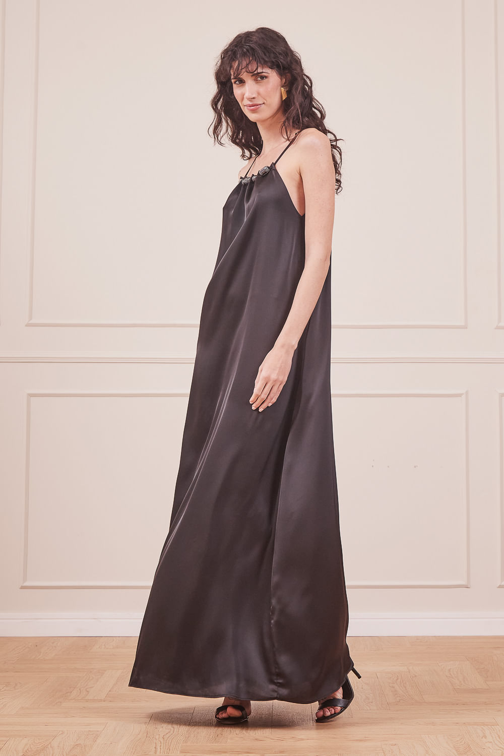 VESTIDO-CETIM-PRETO-5