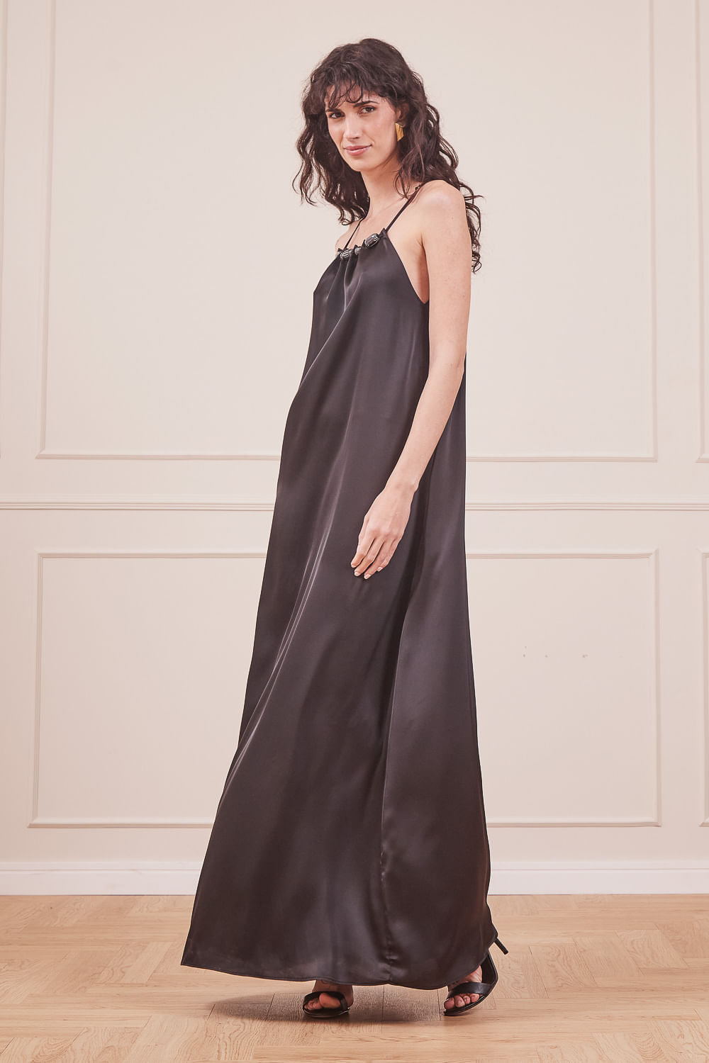 VESTIDO-CETIM-PRETO-5