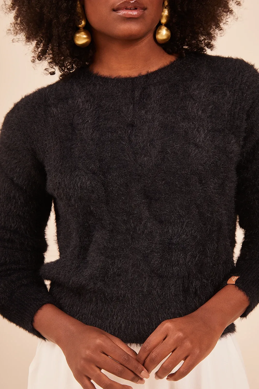 BLUSA-FEMININA-EM-TRICOT-COM-DETALHE