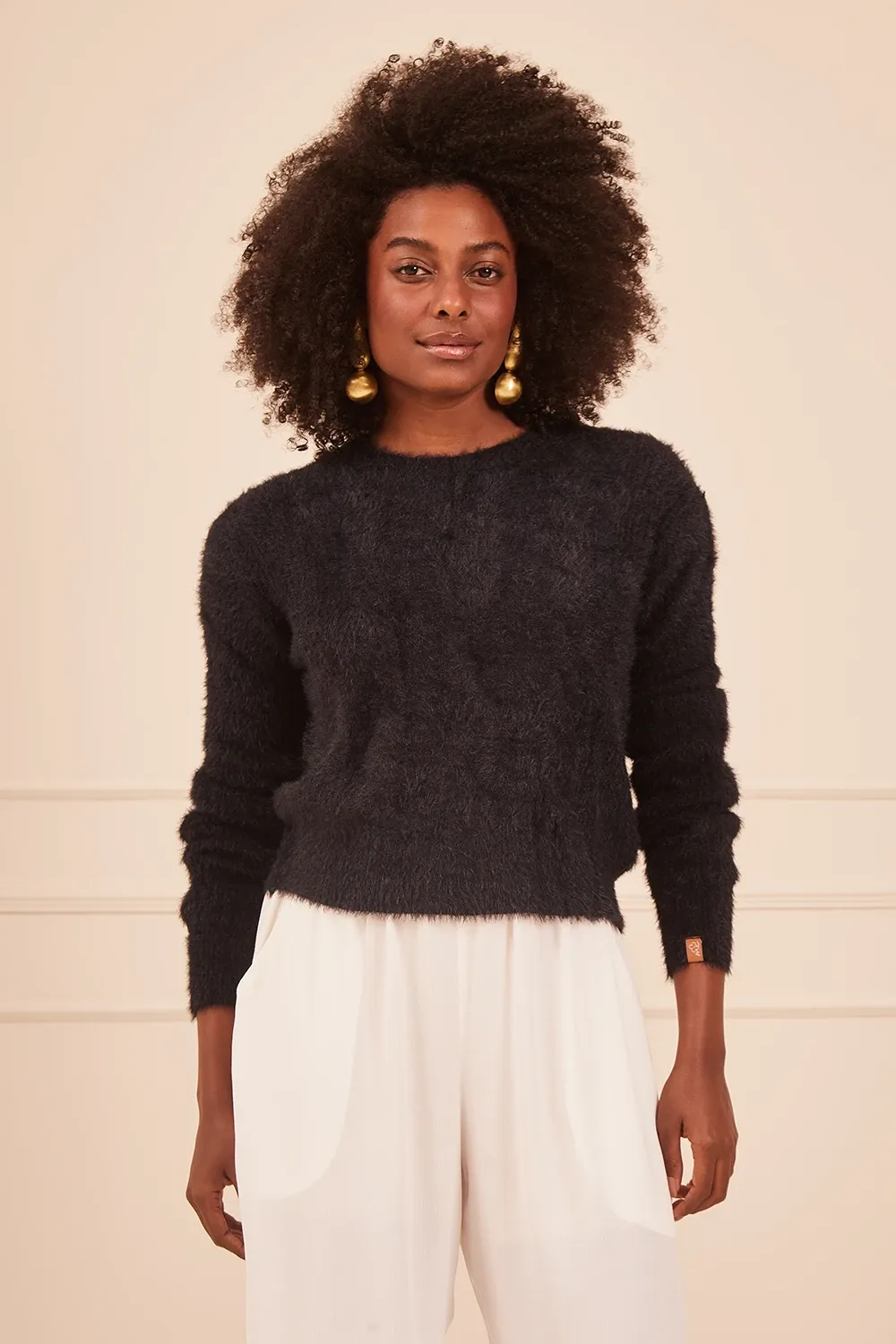 BLUSA-FEMININA-EM-TRICOT-COM-DETALHE