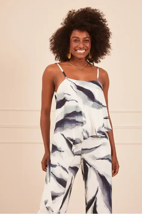 CAMISETA-ASSIMETRICA-EM-VISCOSE