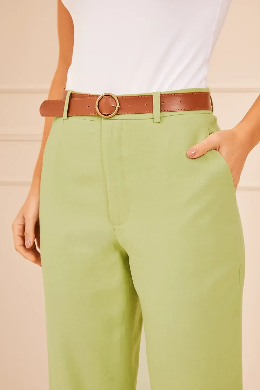 CALCA-ALFAIATARIA-COM-CINTO-E-BARRA