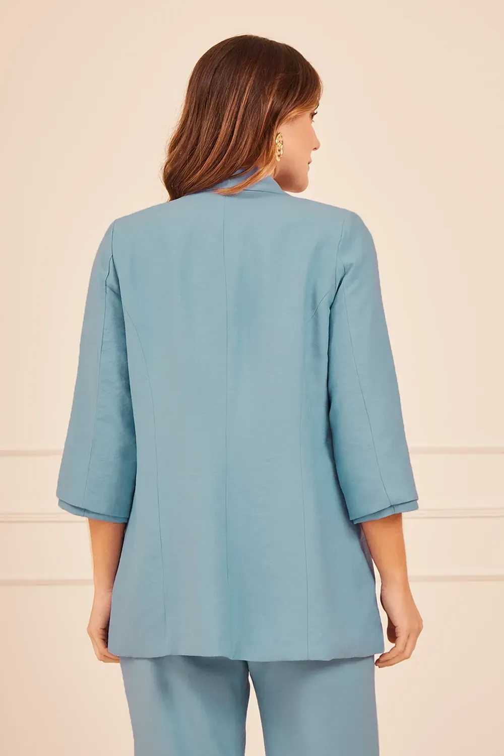 BLAZER-ALFAIATARIA-LISO-DETALHE-MANGA