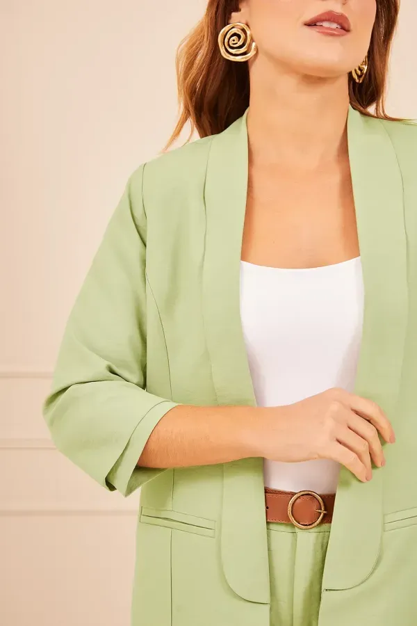 BLAZER-ALFAIATARIA-LISO-DETALHE-MANGA