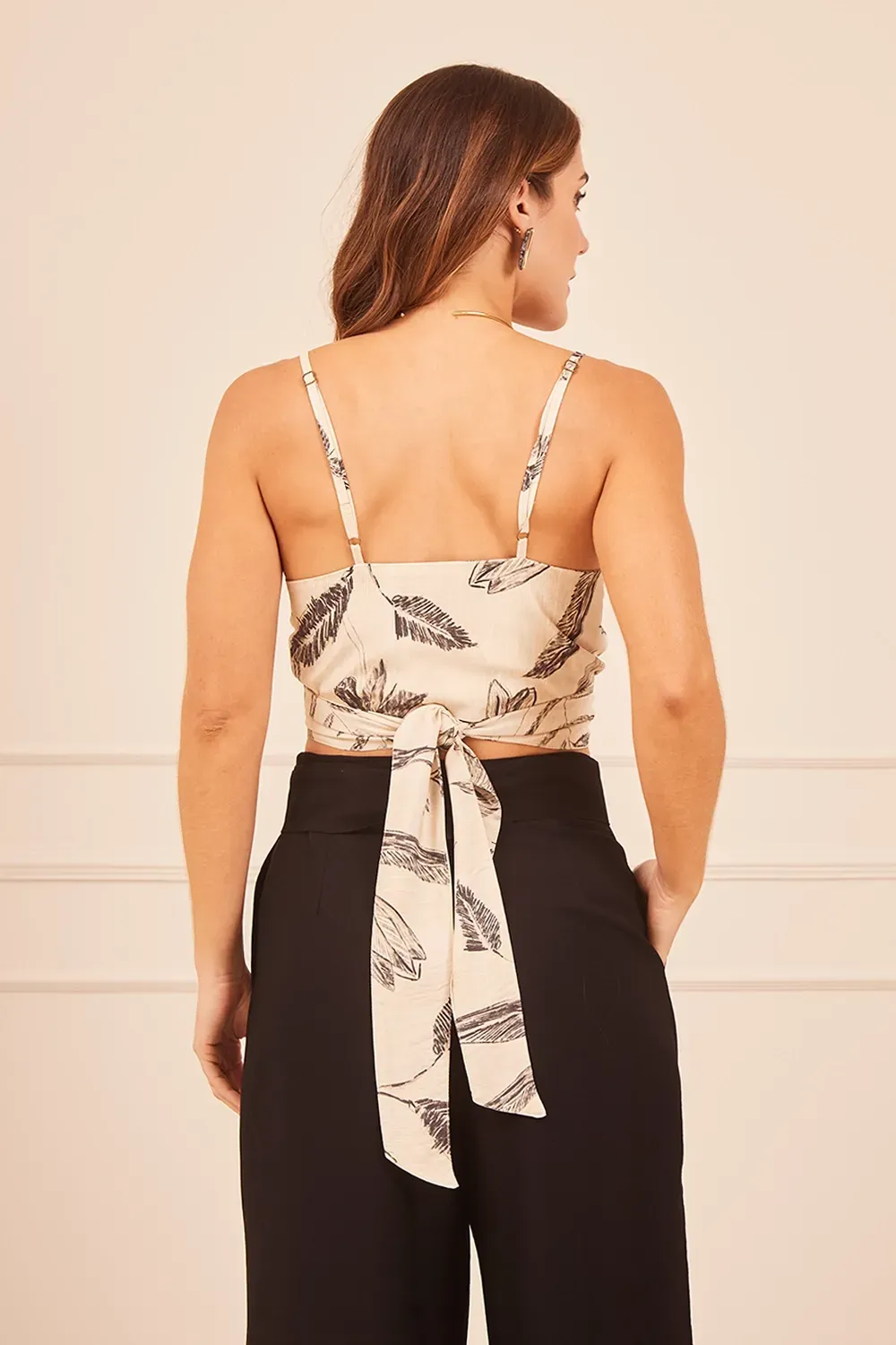 CROPPED-VISCOSE-COM-DECOTE-V