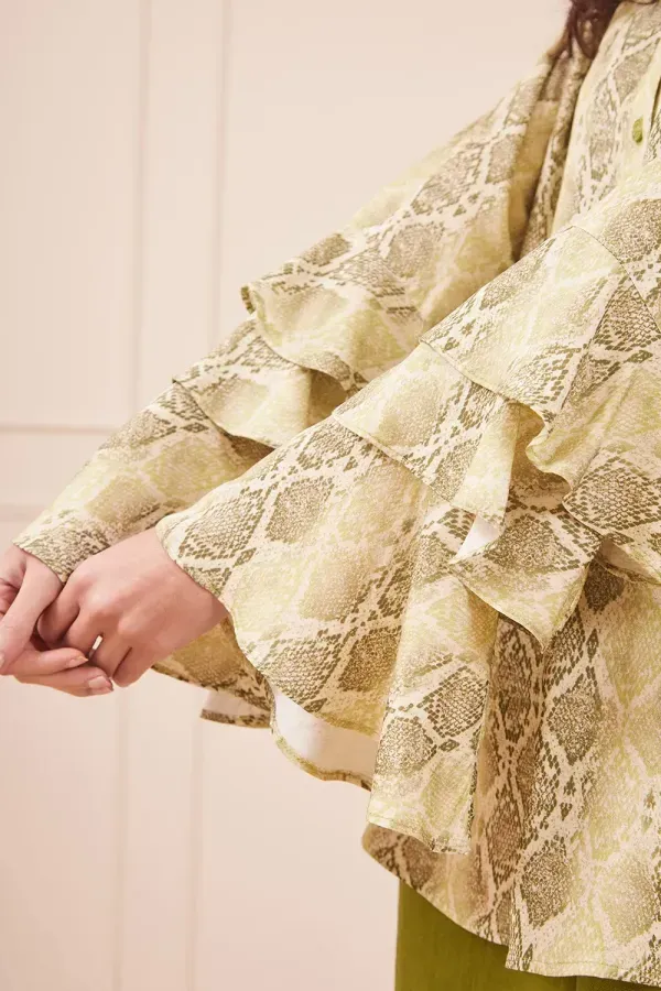 CAMISA-DE-BOTAO