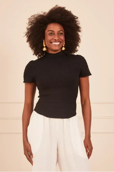 BLUSA-FEMININA-EM-TRICOT-COM-TEXTURA