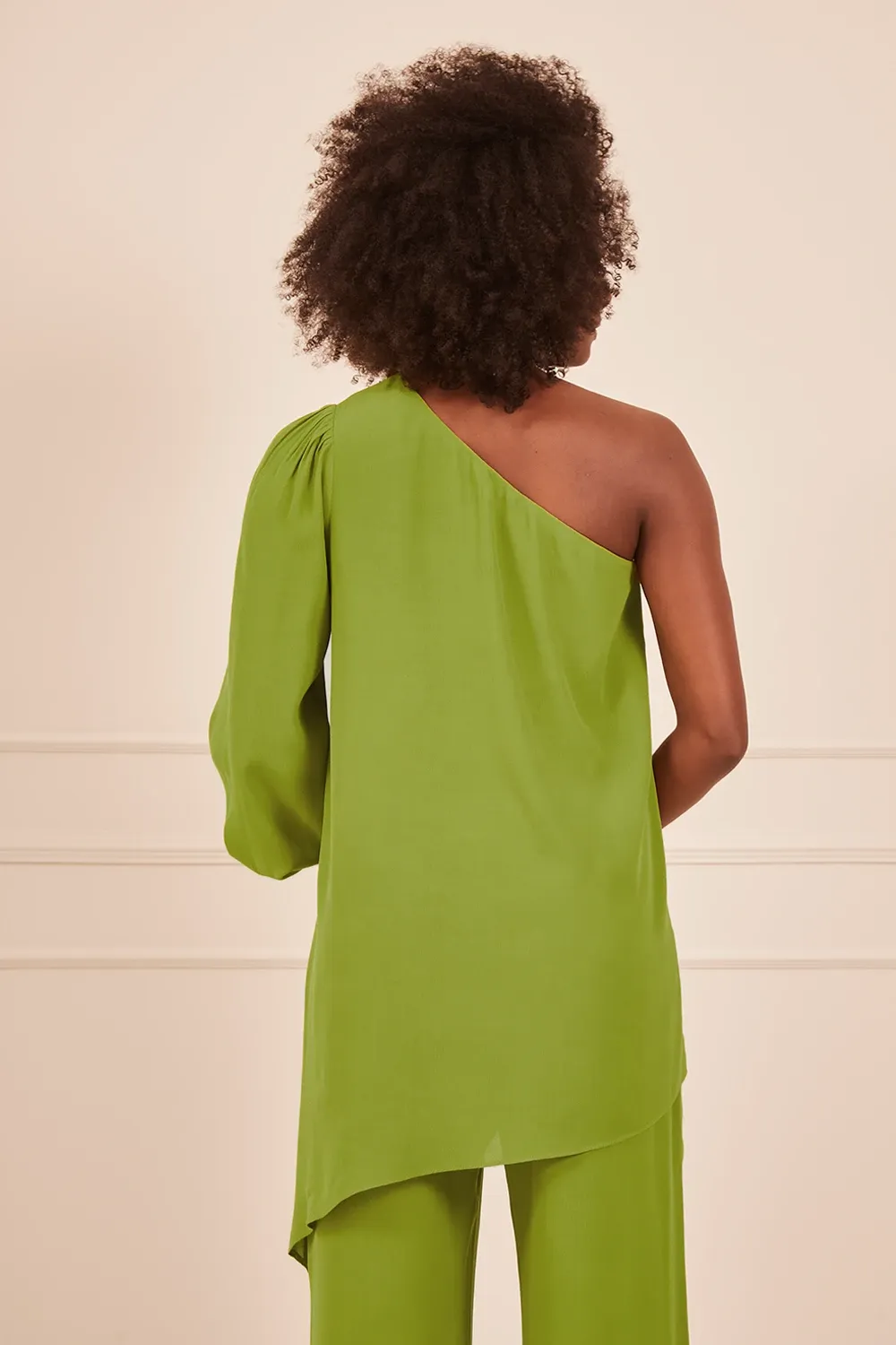 BLUSA-ASSIMETRICA