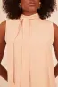 BLUSA-SEM-MANGA-COM-GOLA-LACO