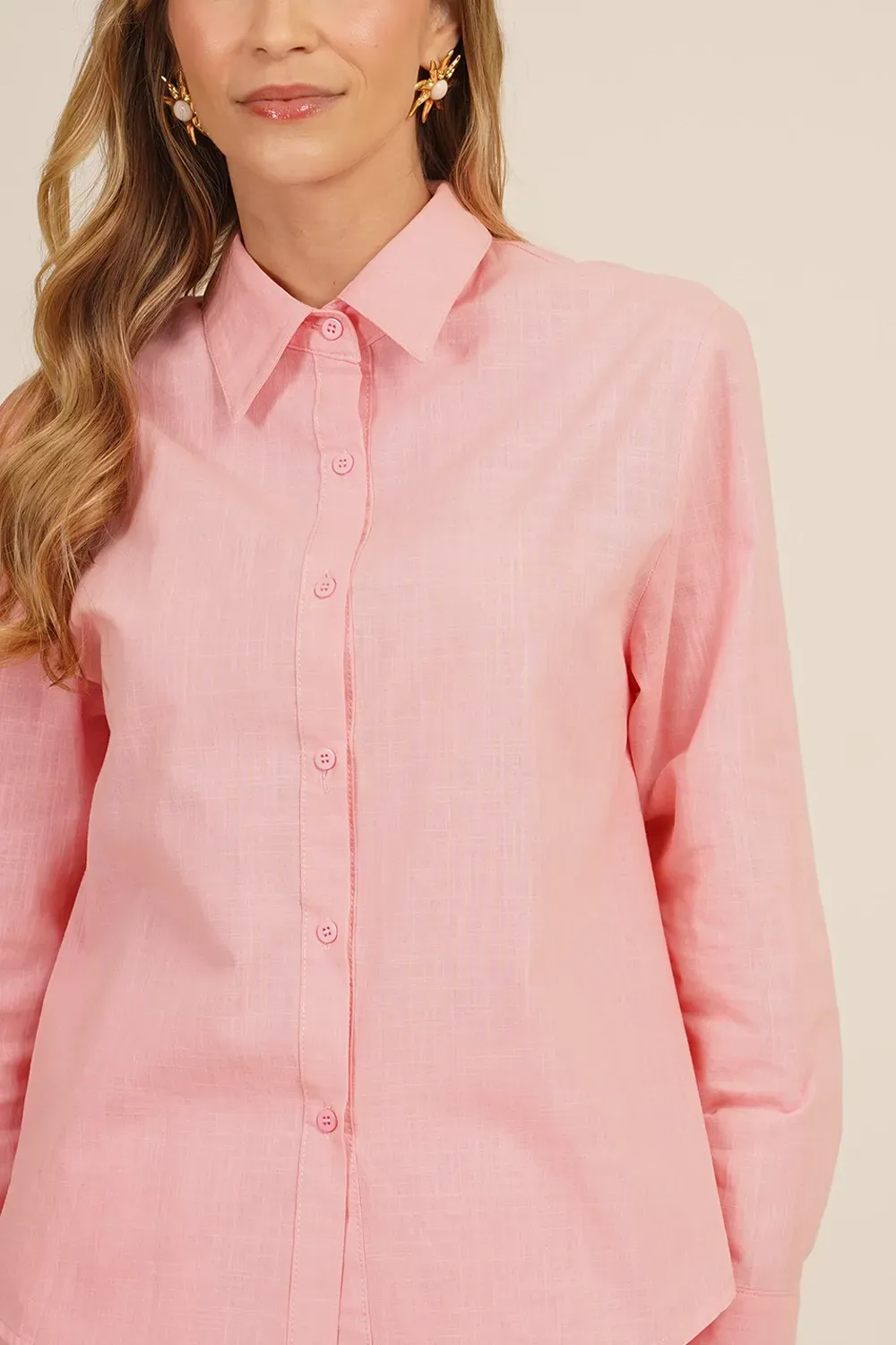 CAMISA-FEMININA-DE-MANGA-LONGA-LISA