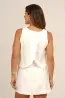 REGATA-FEMININA-COM-DETALHE-