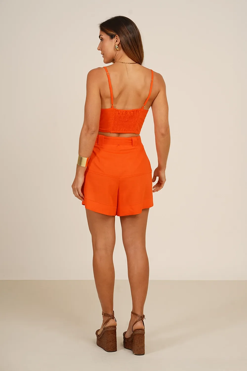 SHORT-RECORTE-COM-FAIXA