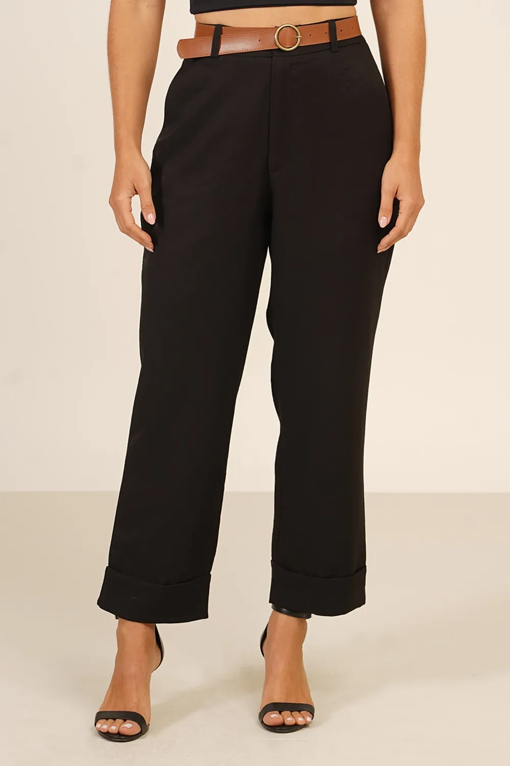 CALCA-ALFAIATARIA-COM-CINTO-E-BARRA-DOBRADA