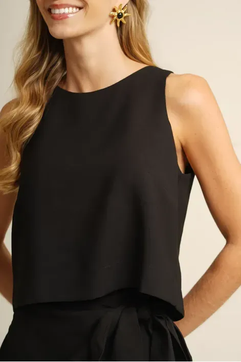 REGATA-FEMININA-COM-DETALHE