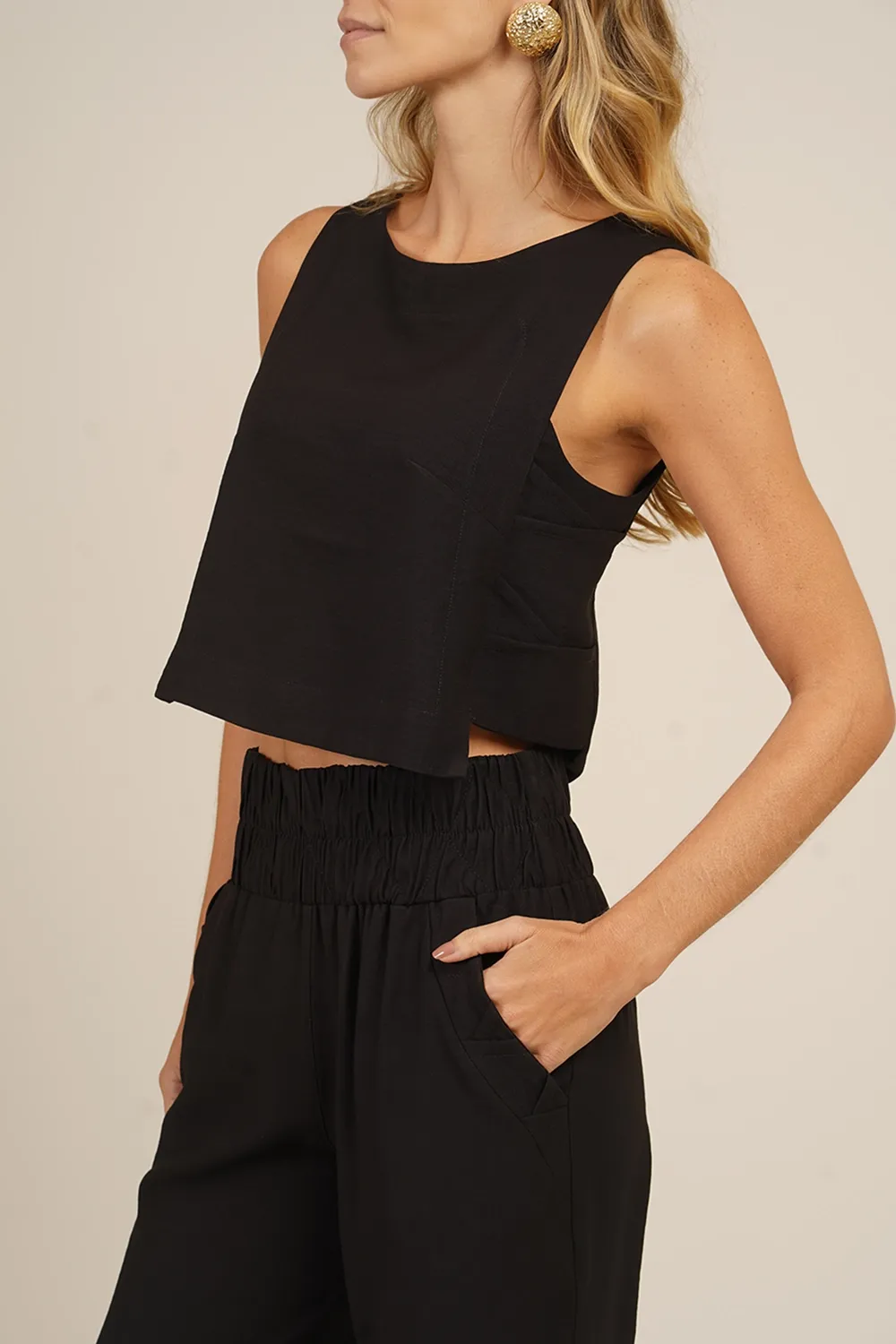 REGATA-CROPPED-DETALHE-LATERAIS