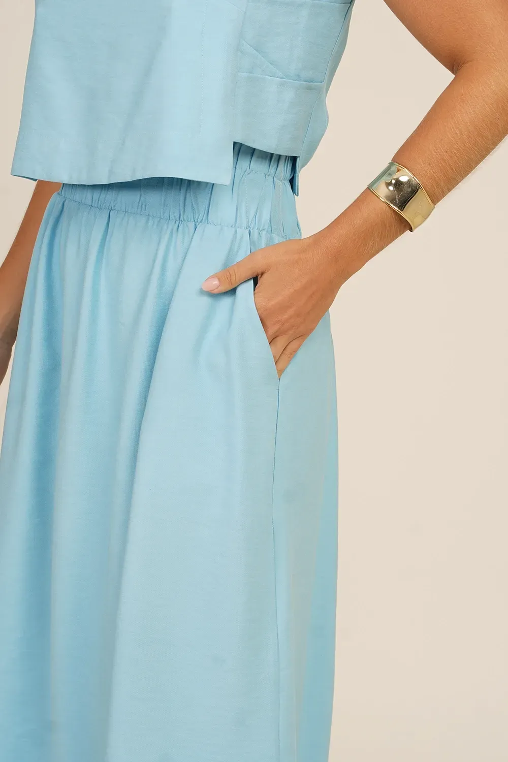 SAIA-MIDI-COS-LARGO-DETALHE-BARRA