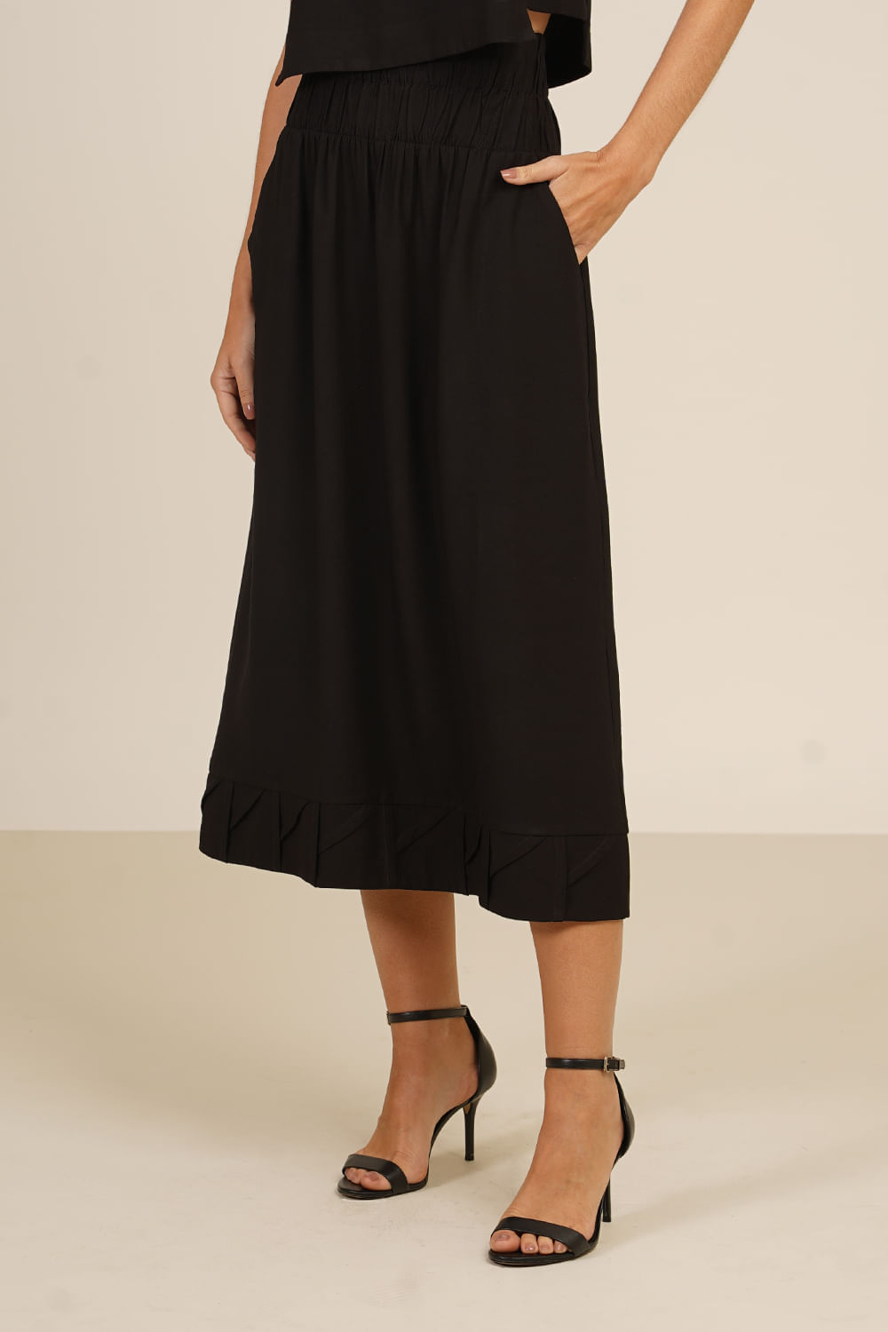 SAIA-MIDI-COS-LARGO-DETALHE-BARRA