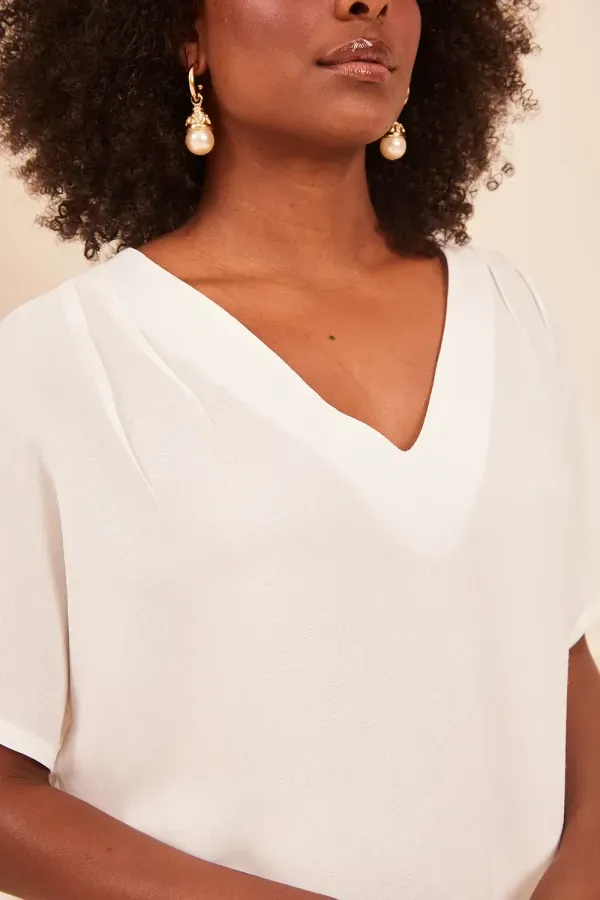 BLUSA-DECOTE-EM-V