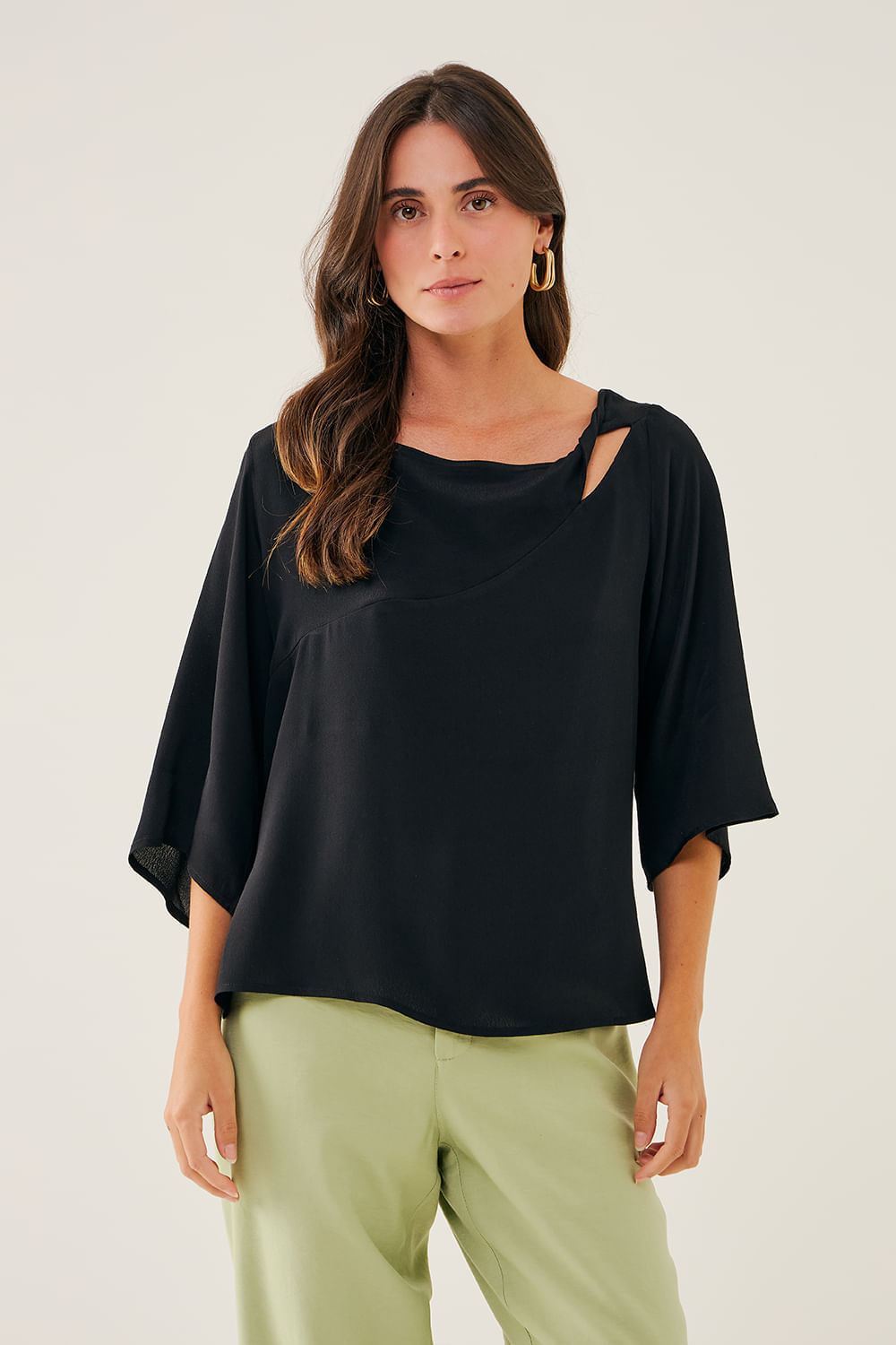 BLUSA-DECOTE-LATERAL-TORCIDO