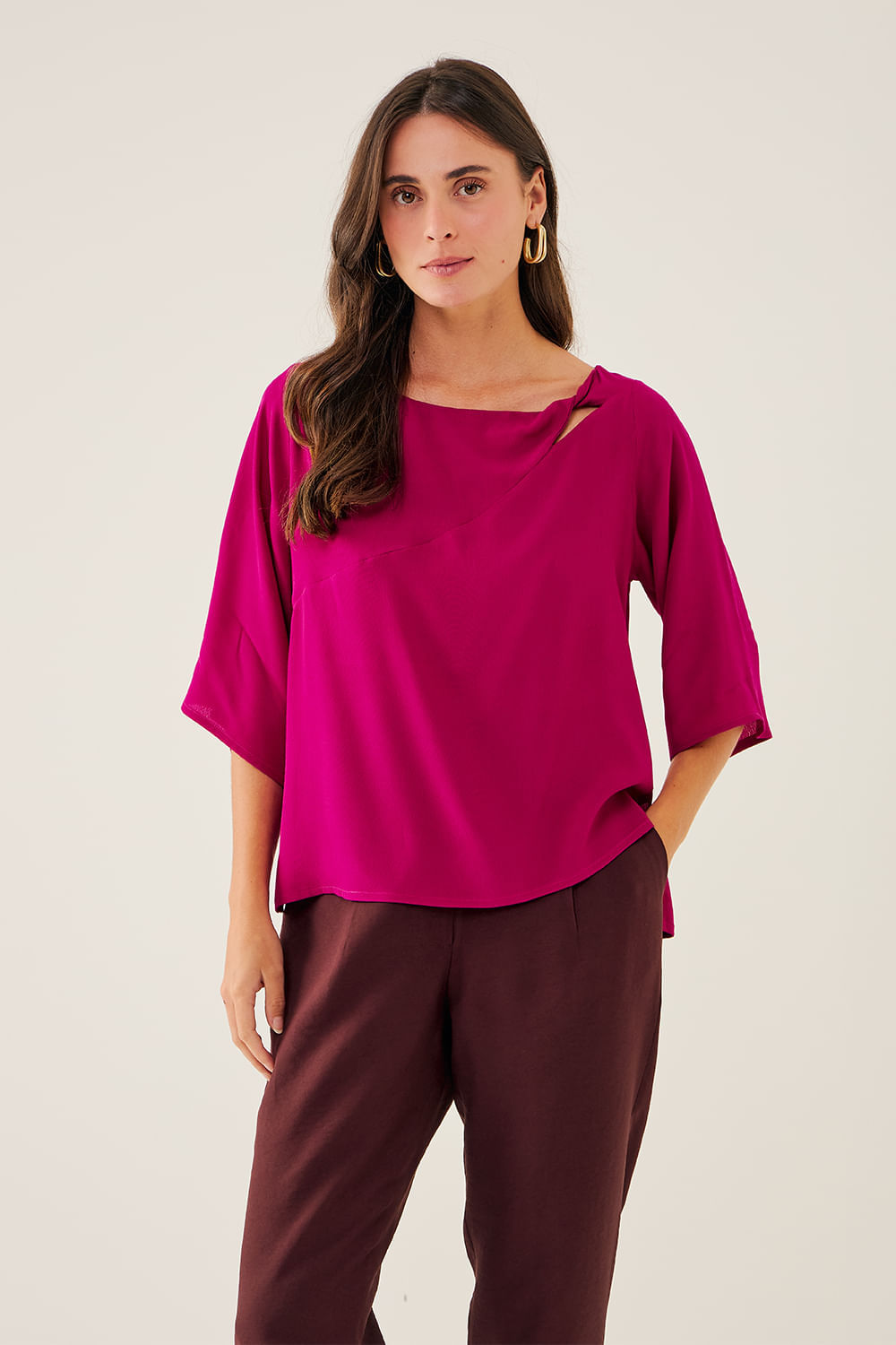 BLUSA-DECOTE-LATERAL-TORCIDO