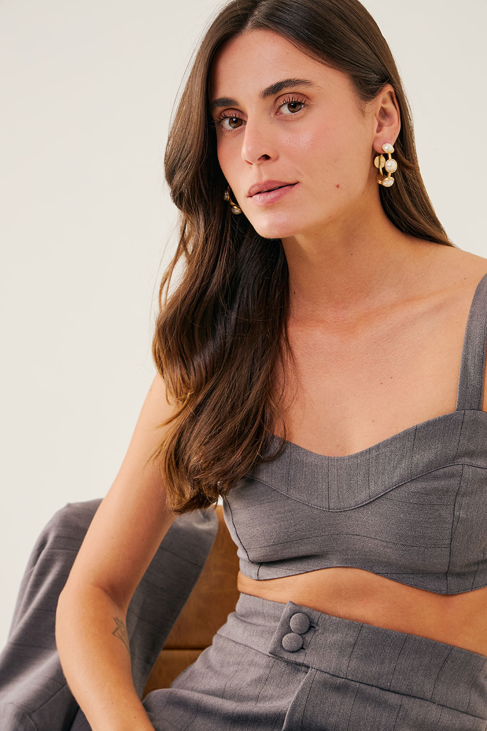 CROPPED-MINIMALISTA