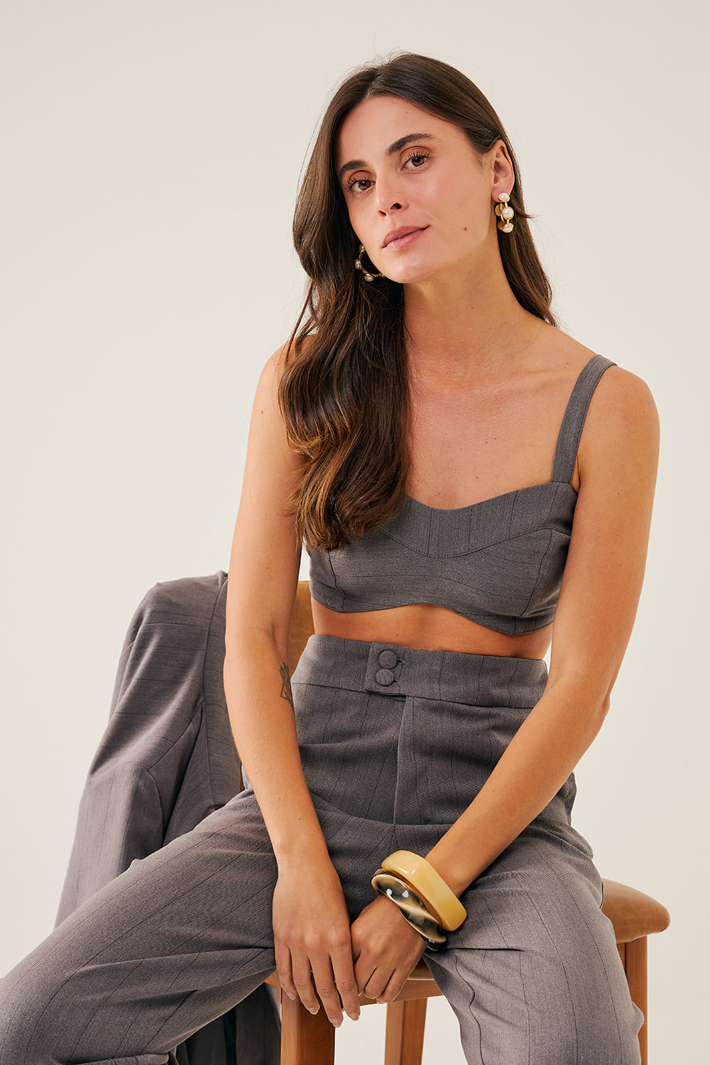 CROPPED-MINIMALISTA