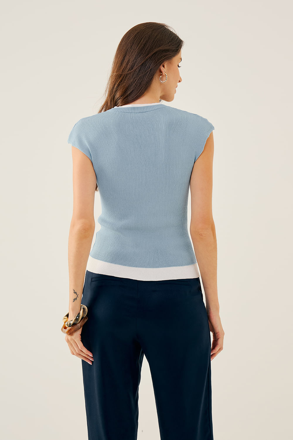 BLUSA-EM-TRICOT-SOBREPOSTA