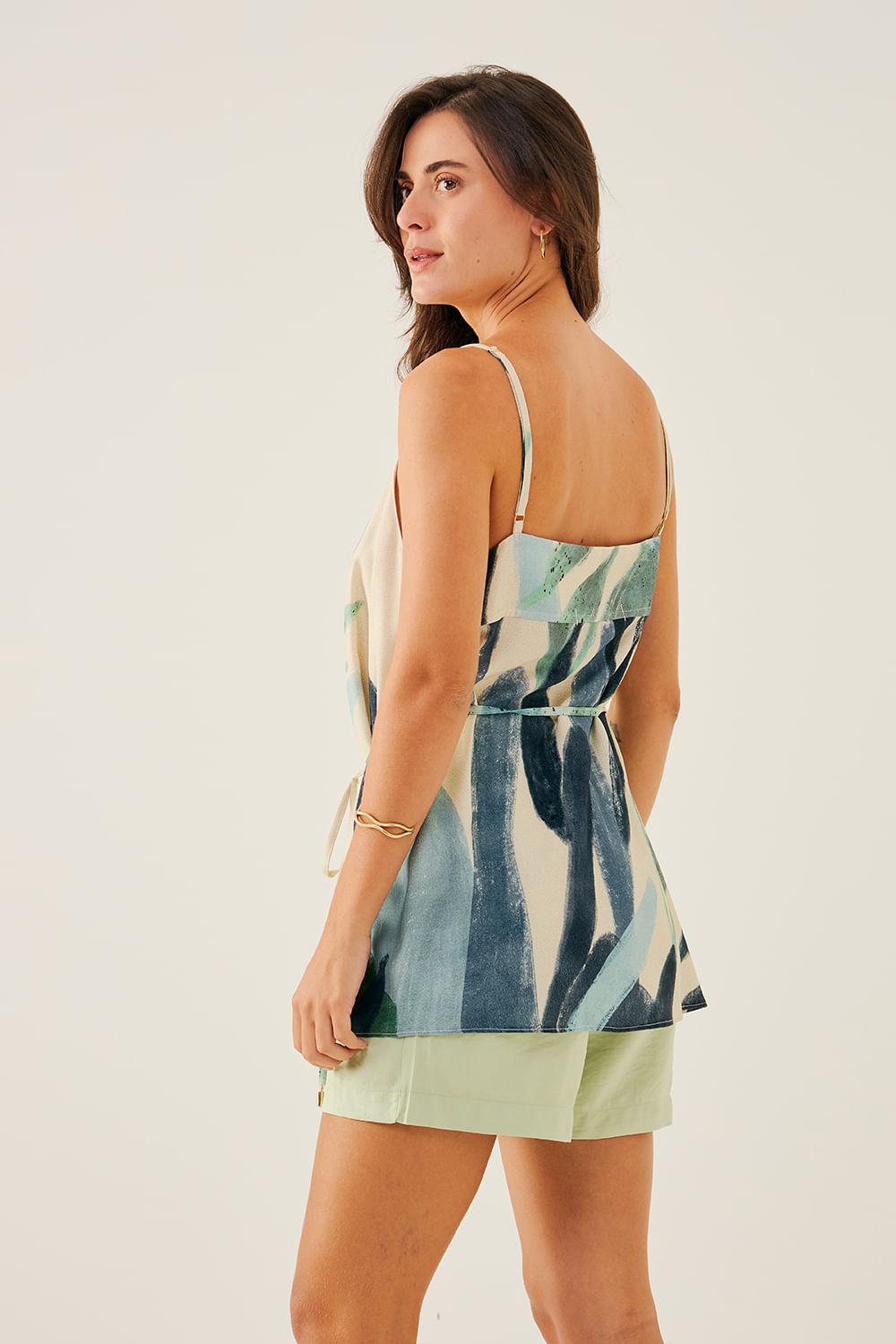 REGATA-COM-CORDAO-DE-CINTO