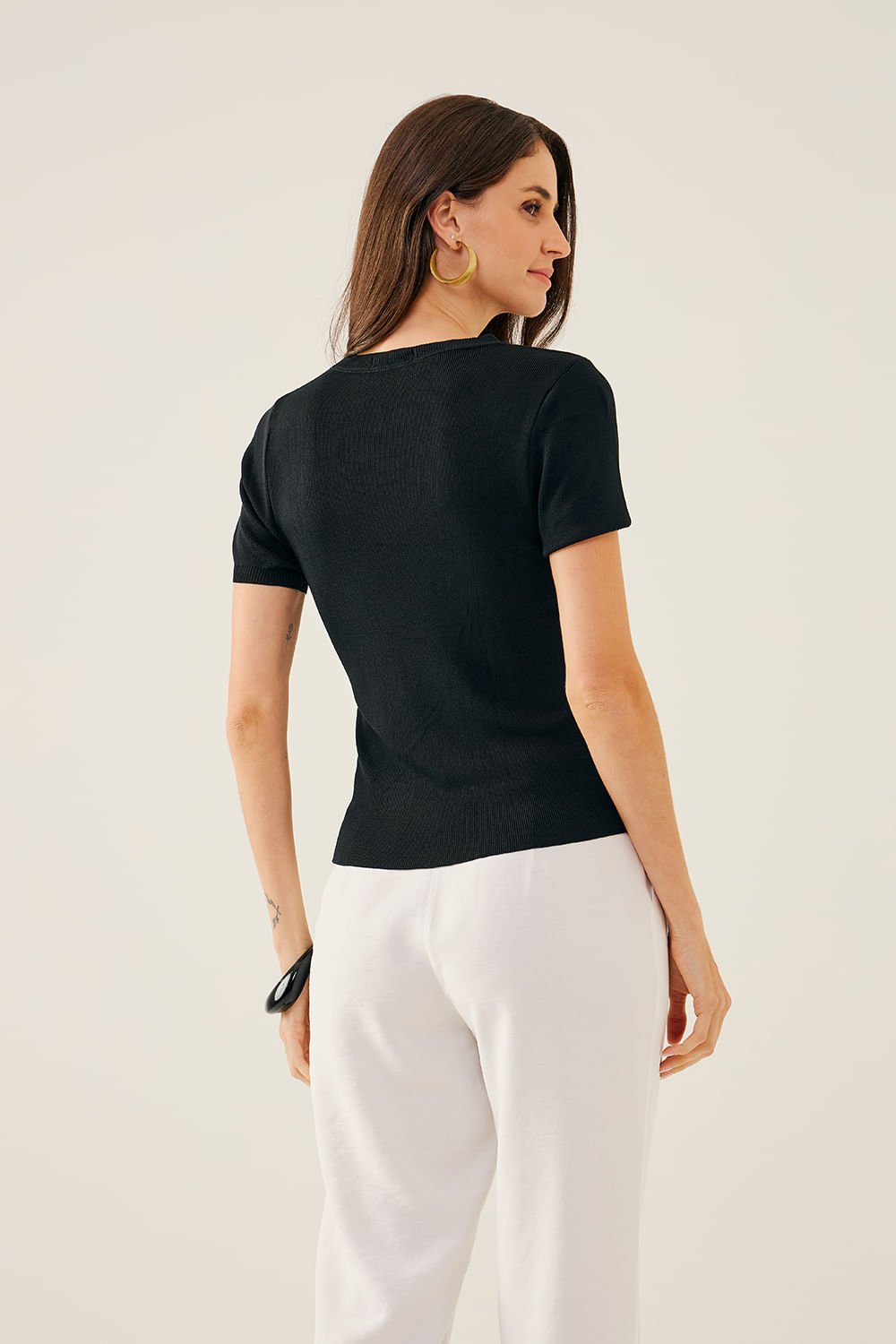 T-SHIRT-EM-TRICOT-BASICA