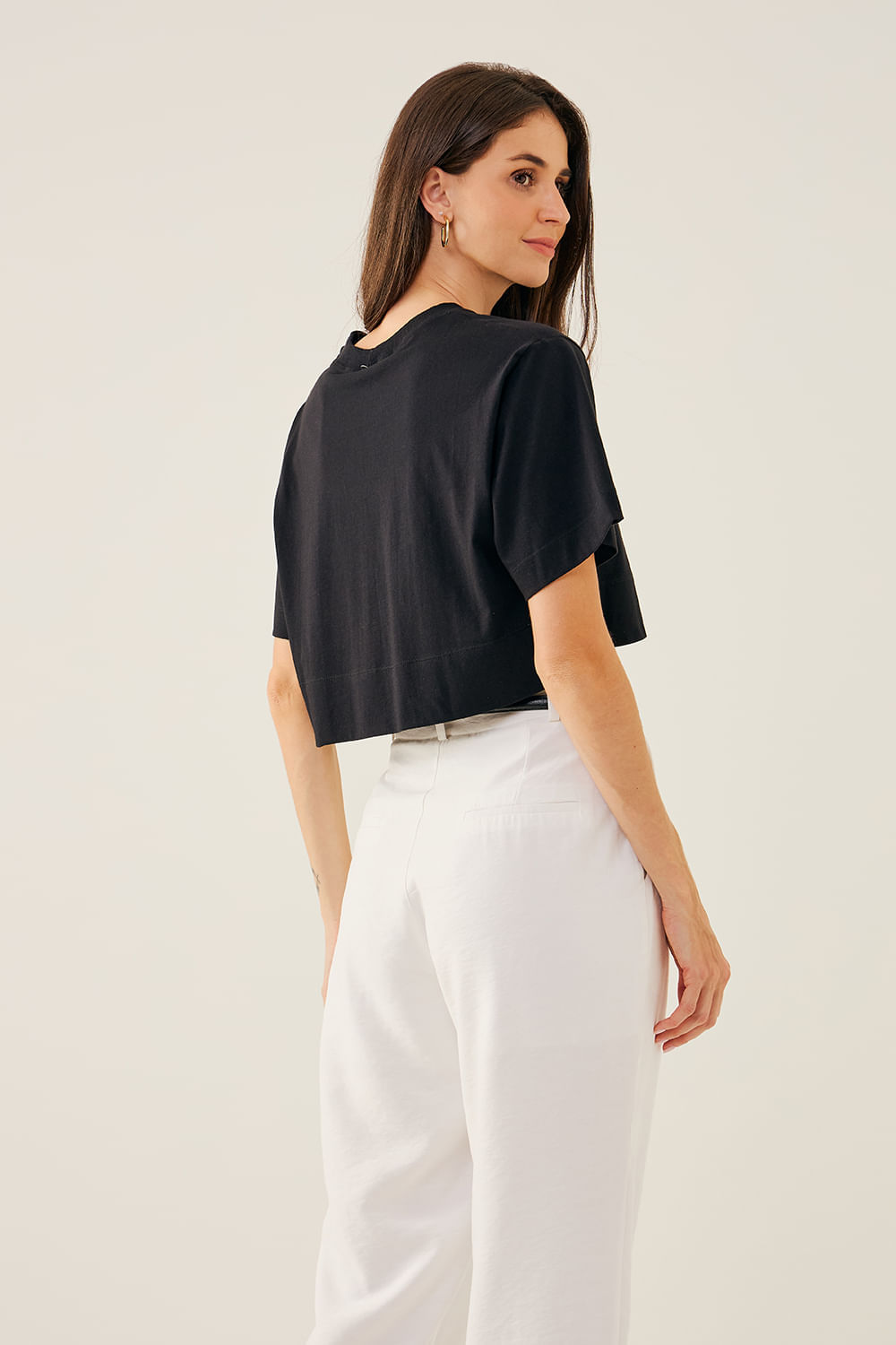 BLUSA-CROPPED-COM-BAINHA-LARGA