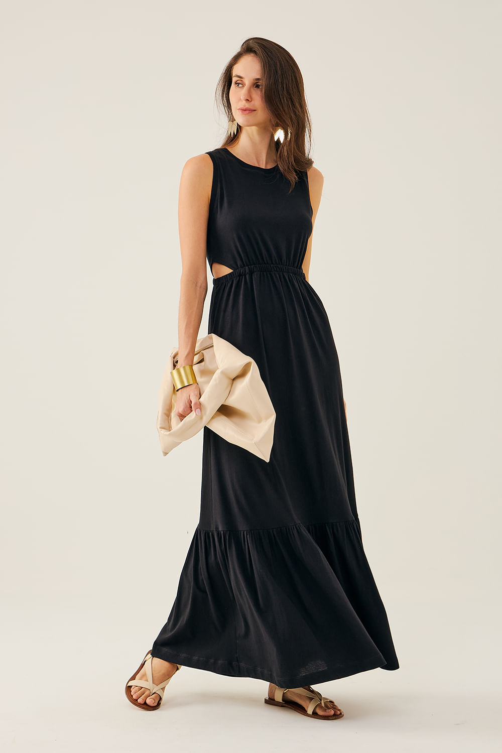 VESTIDO-LONGO-COM-ABERTURA-LATERAL