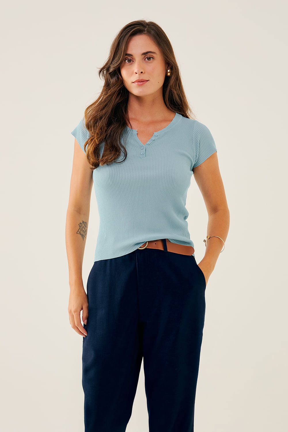 BLUSA-EM-TRICOT-COM-BOTOES